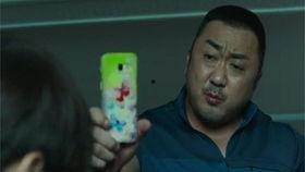 砸不坏国产盘子的大叔视频,大叔挑战极限，见证国货品质