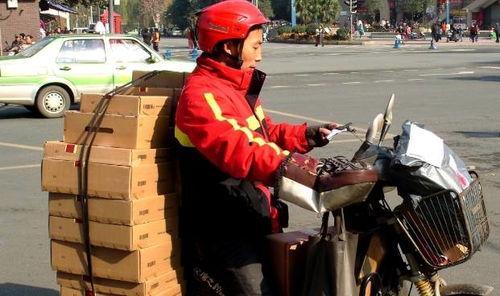 国产原创快递员中文视频,国产原创视频展现快递员真实生活